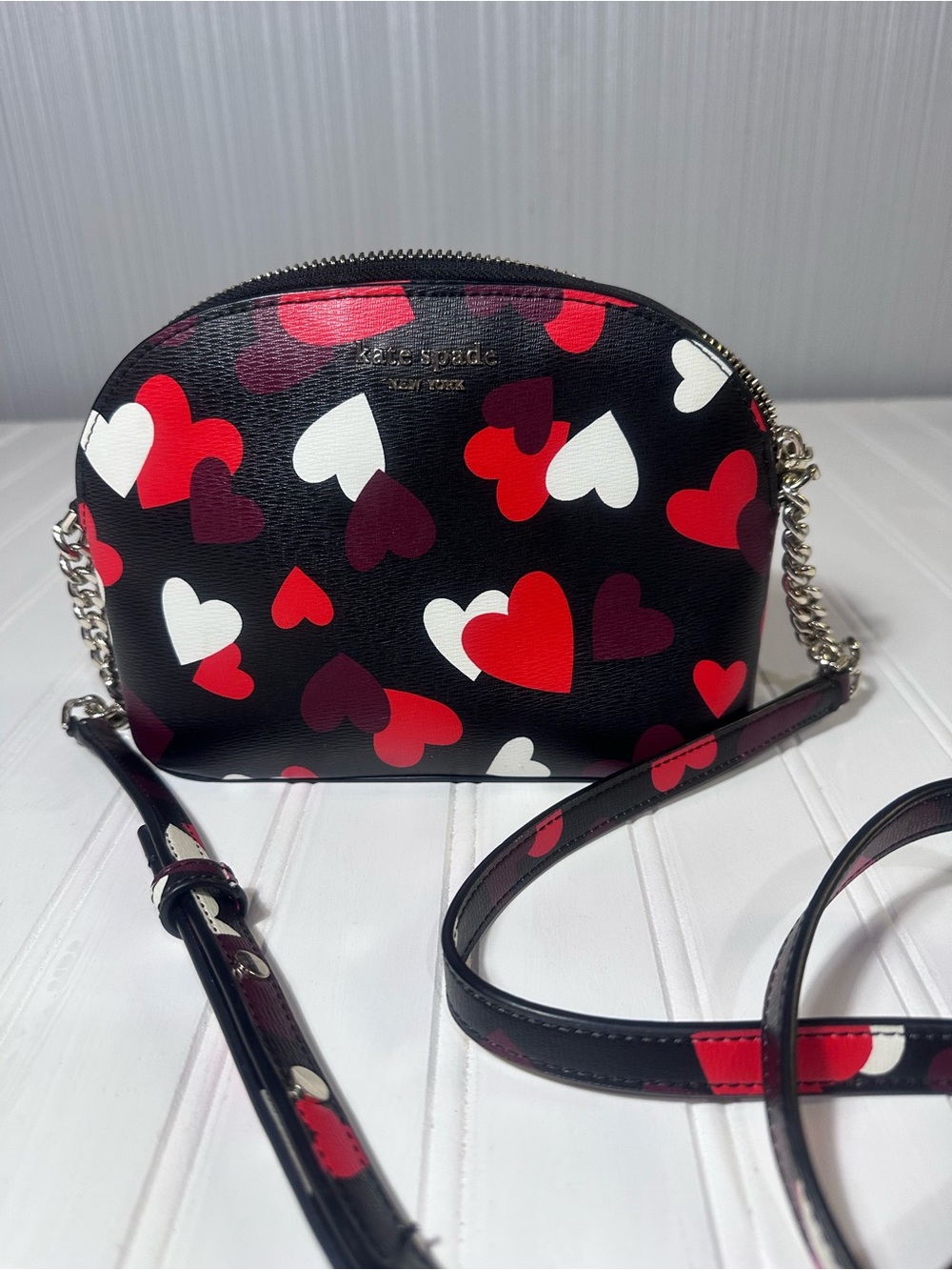 Kate Spade Spencer Celebration dome crossbody purse black with hearts - Picture 2 of 11
